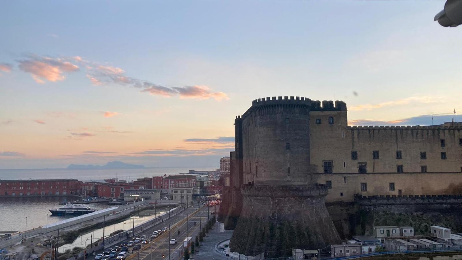 Covo Degli Angioini Nápoles Exterior foto